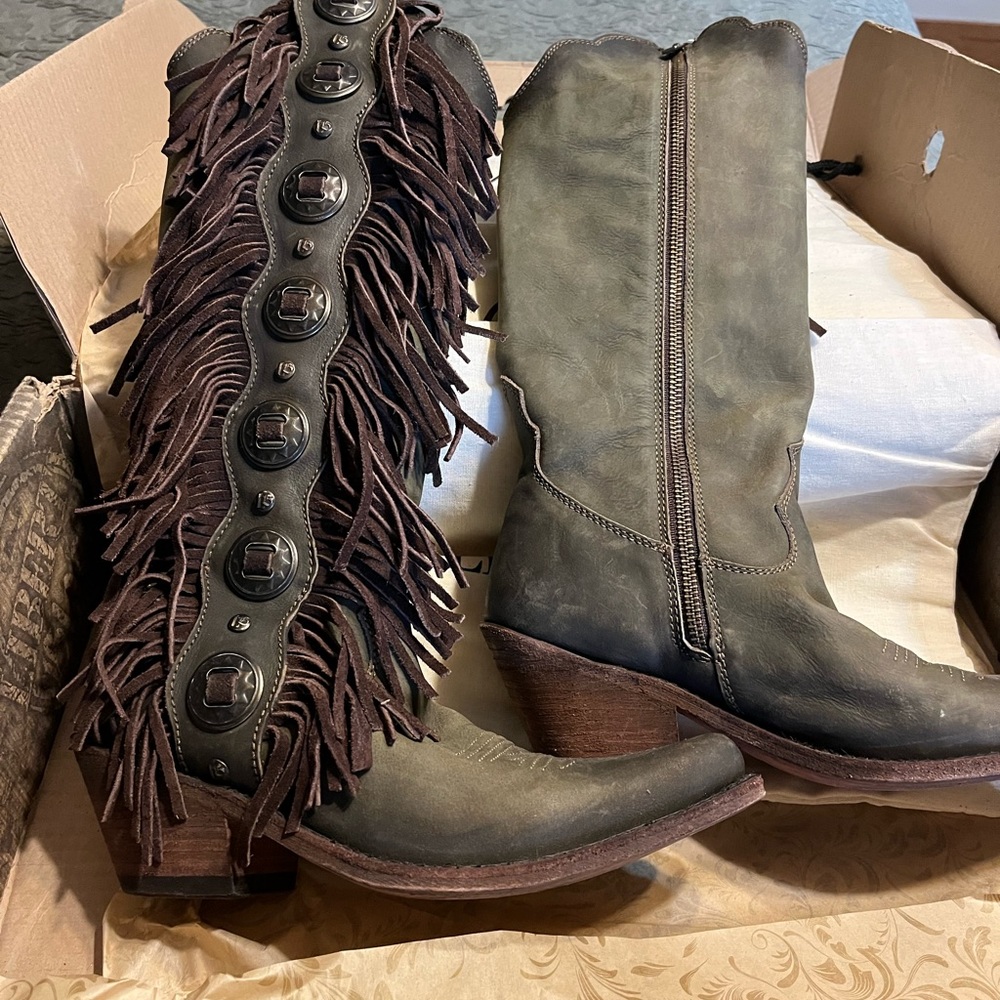 Liberty Black tall green boots only worn one time